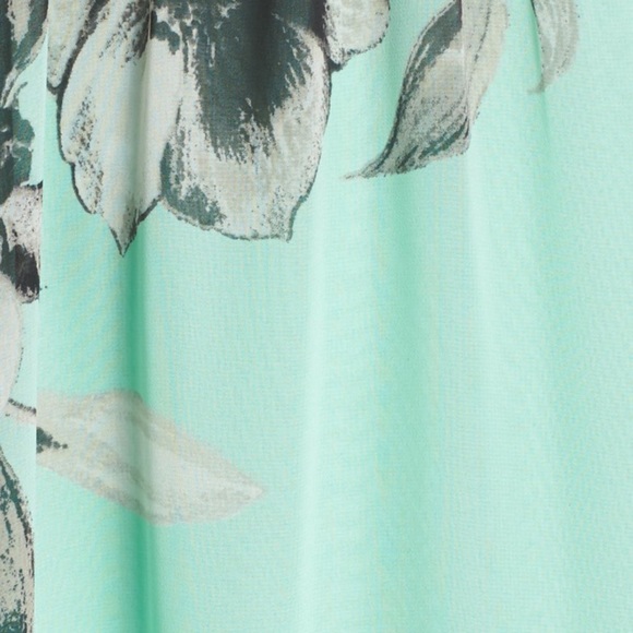 Belted Chiffon Halter Maxi Dress - Picture 6 of 6